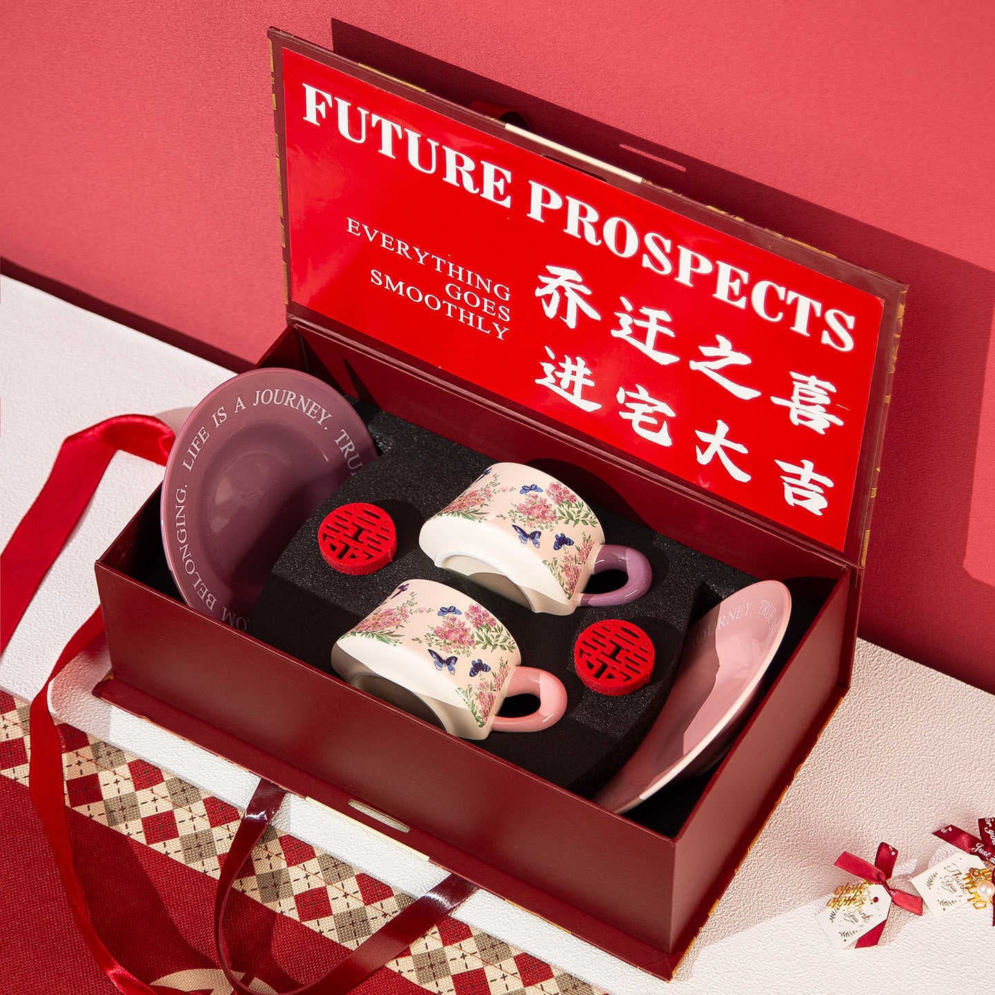 Newlyweds, weddings and engagement gifts for newlyweds and brides, high-end souvenirs, coffee cups and saucers, gift boxes for besties, practical