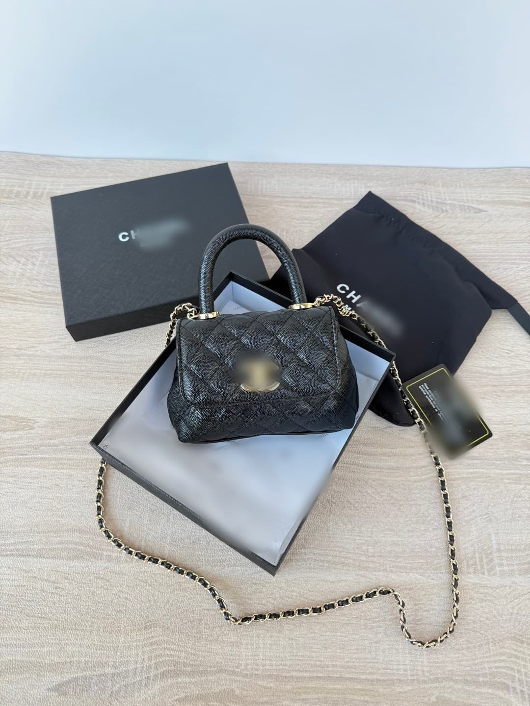 26 New Style Chanel-Inspired Light Luxury Handbag Crossbody Bag Diamond Quilted Chain Bag Women's High-End Fashion Versatile Shoulder Bag