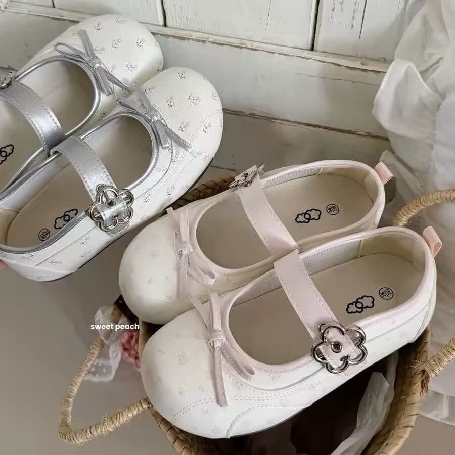 French Round Toe Flat Shallow Mouth Flats for Women Fall 2026 New Trendy Soft Bottom Vintage Mary Jane Shoes for Dresses