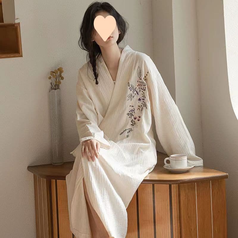 Japanese style women's pajamas, pure cotton gauze robe, summer thin nightgown, Chinese style Hanfu embroidered bathrobe, sauna suit