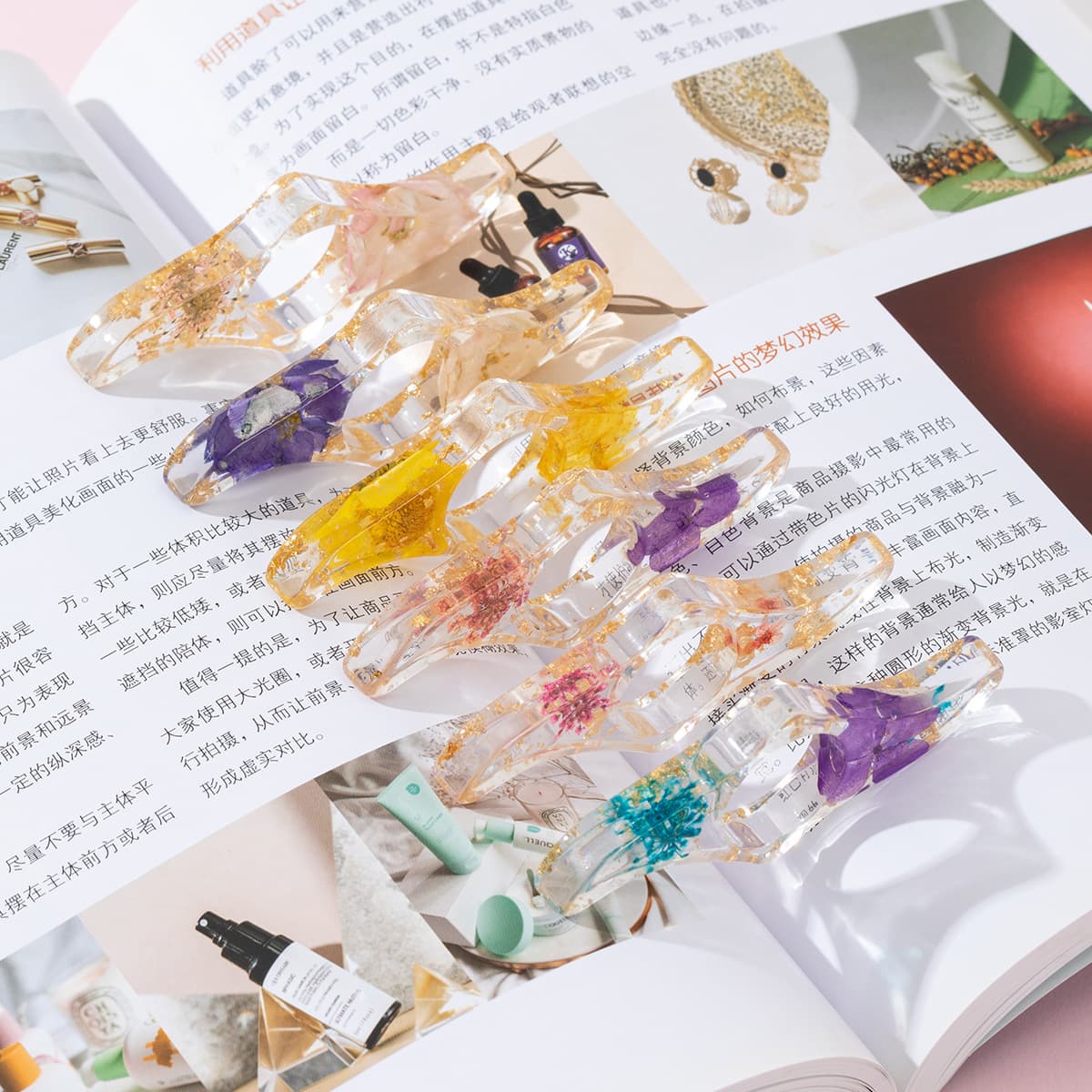 Creative Epoxy Bookmark Reading Aid Thumb Book Weight Real Flower Resin Craft Hot Selling Book Press