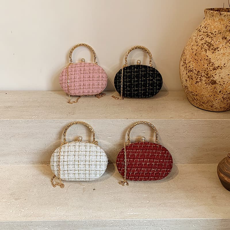 Plaid Casual 2025 New Large Capacity Fashionable Dinner Elegant Small Fragrant Chain Shoulder Handbag for Women