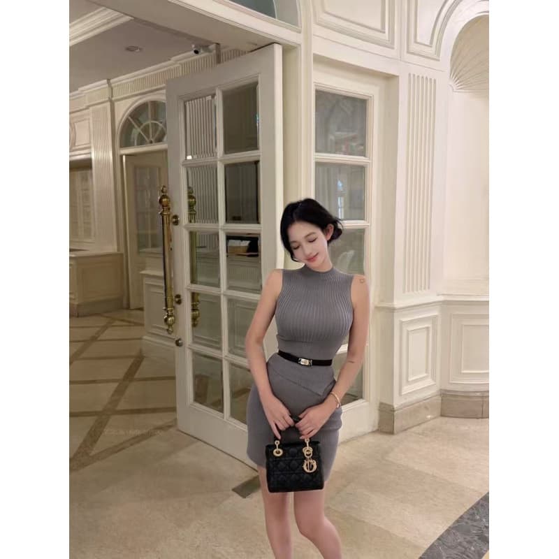Xinkeda Monica Gray Sleeveless Knit Top and Skirt Set Women's Spring/Summer Slim Fit Two-Piece Set