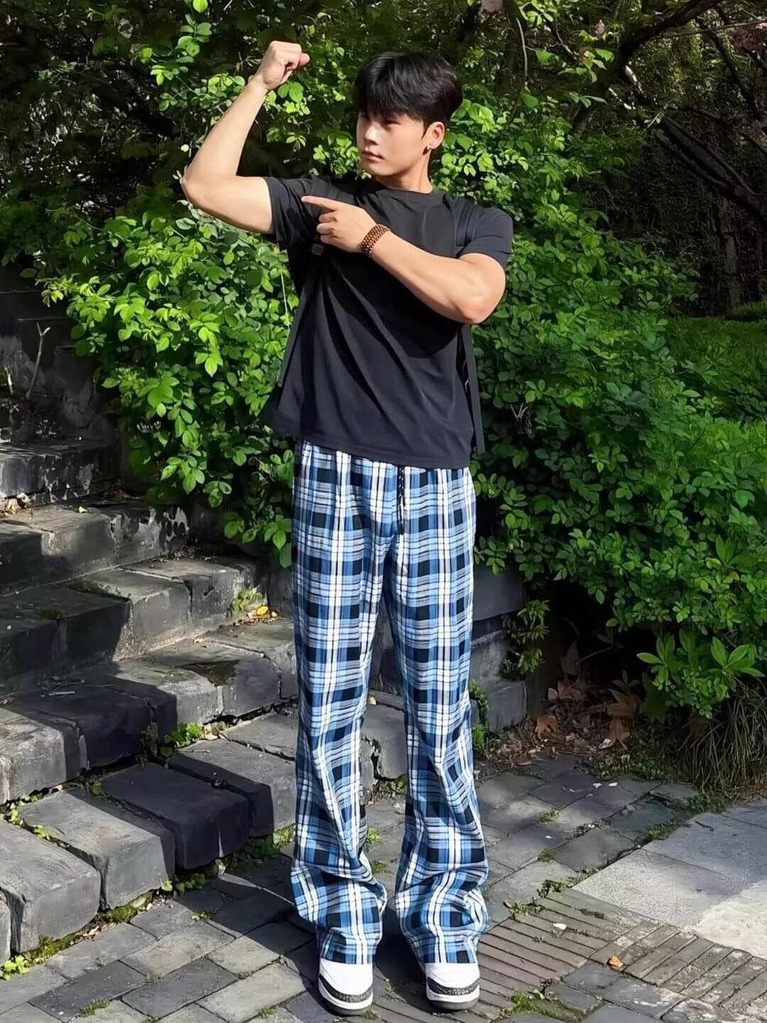 Versatile casual pants men's loose straight casual pants 2026 trendy men's leggings pants versatile ins Hong Kong trend men's pants