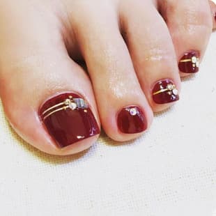 Toe Nail Tips Wearable Nails Wine Red Rhinestone Decorated Press-On Nails Wholesale Nail Tips Whitening Toe Nail Stickers