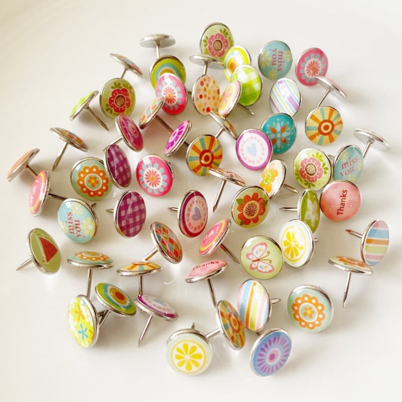 Amazon hot-selling DIY pattern drip glue thumbtacks, drip plastic thumbtacks, creative office stationery boxed thumbtacks in stock
