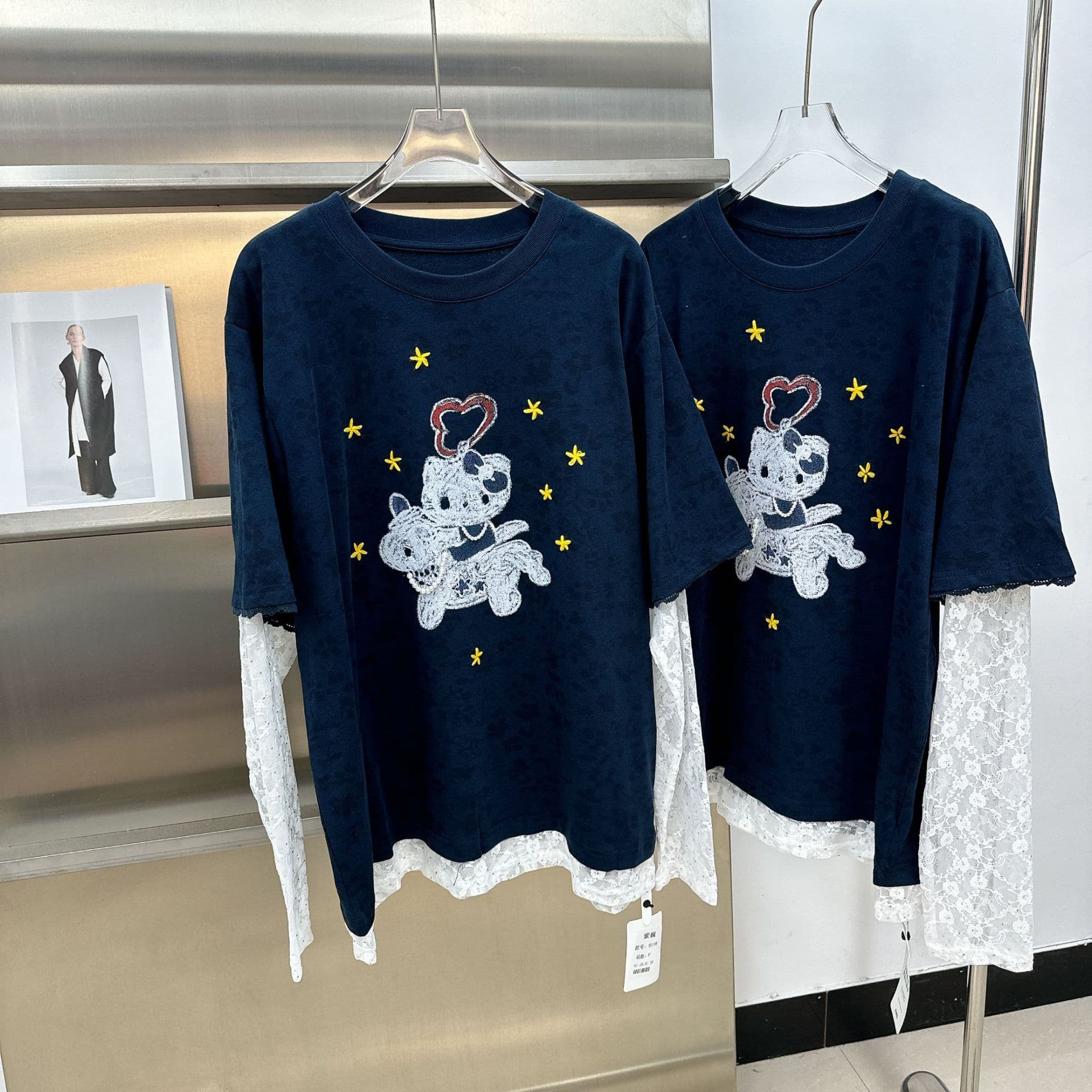Cute Cartoon Kitty Horseback Riding Print Long Sleeve T-Shirt for Women, Faux Layered Lace Spliced Sleeves, Versatile Loose Fit Top