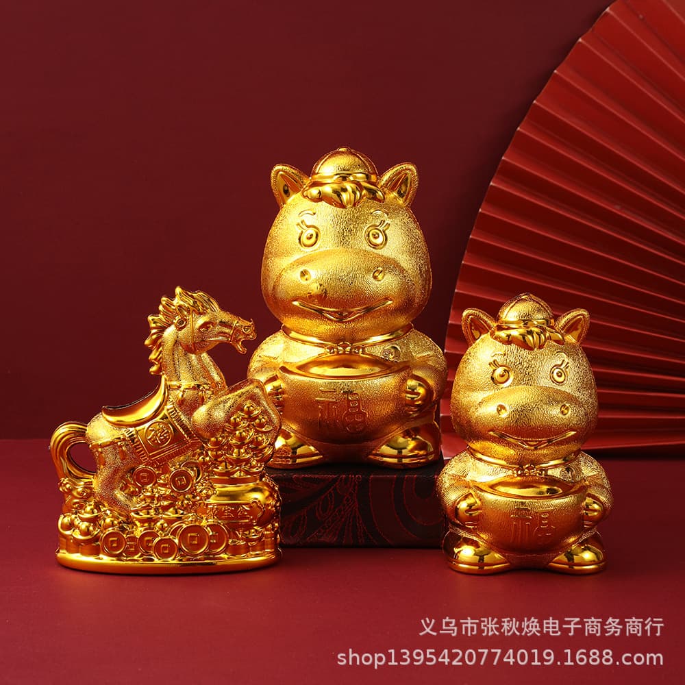 2026 Zodiac Year of the Horse Plastic Gold-Plated Piggy Bank Lucky Cartoon Wealth-Attracting Desktop Ornament, Various Sizes Savings Bank Accessories