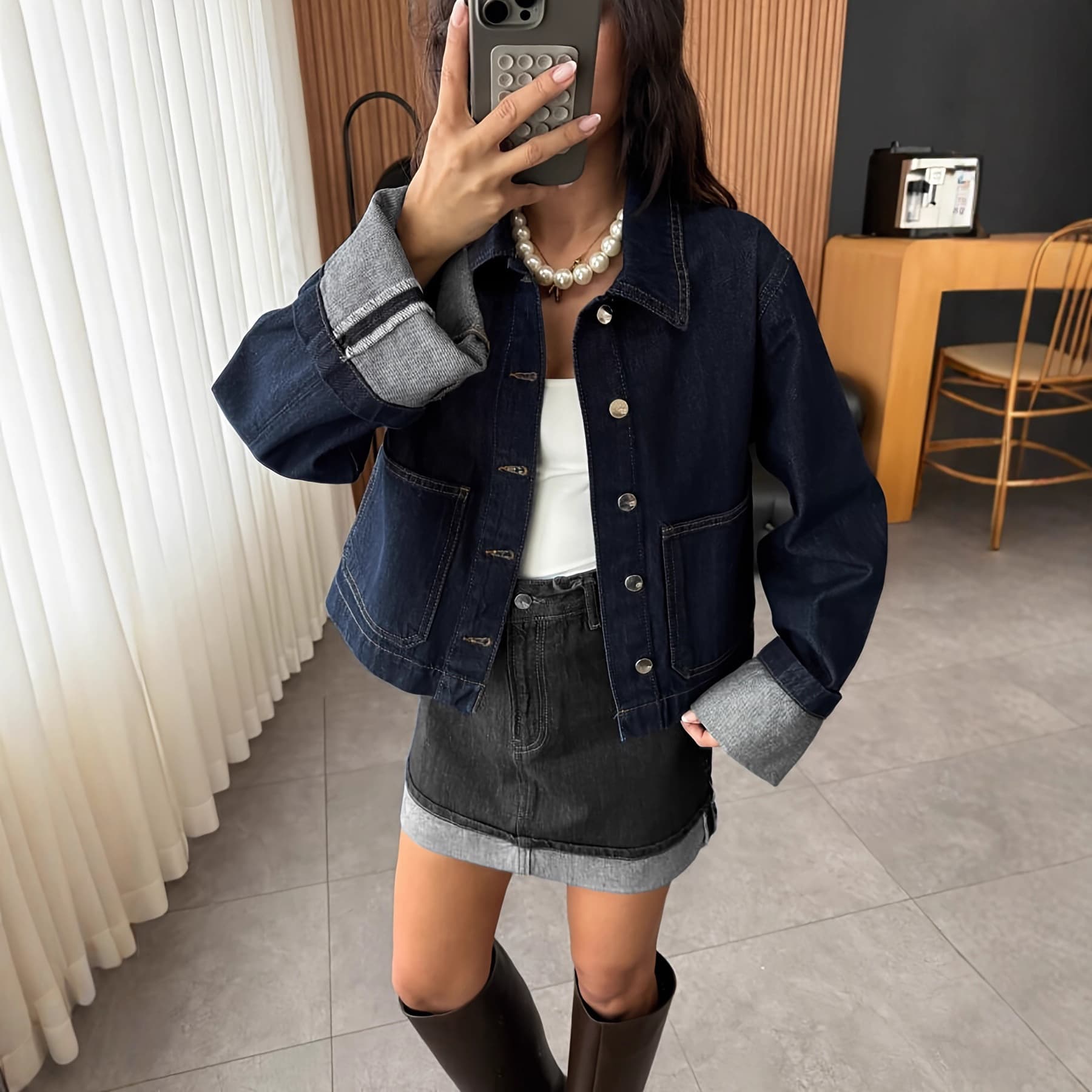 New Arrival Hot Selling Women's Denim Jacket, Fashionable Washed Denim Coat for Street Style