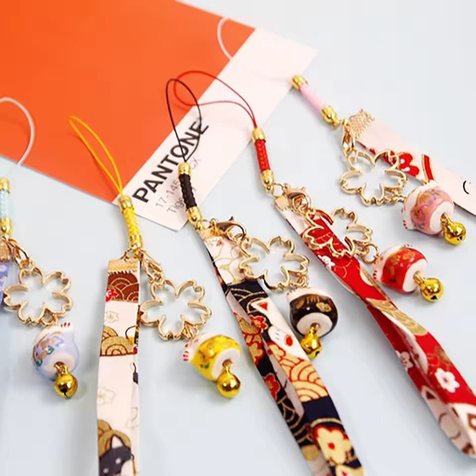 Japanese Cat Bell Sakura Light Gold Phone Strap Wrist Lanyard Phone Charm Good Luck Decoration Keychain Accessory