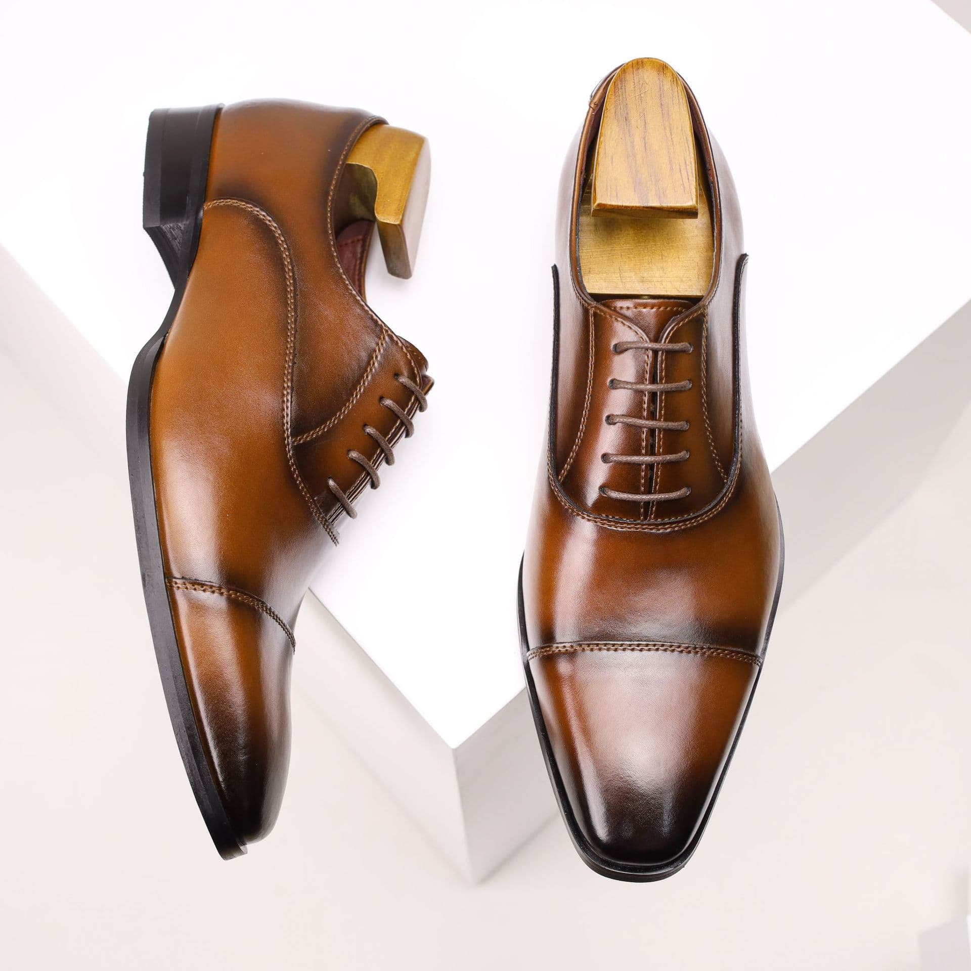 Men's Leather Shoes Business Casual Shoes Wedding Commuting Three-link Formal Dress Rubber Outsole