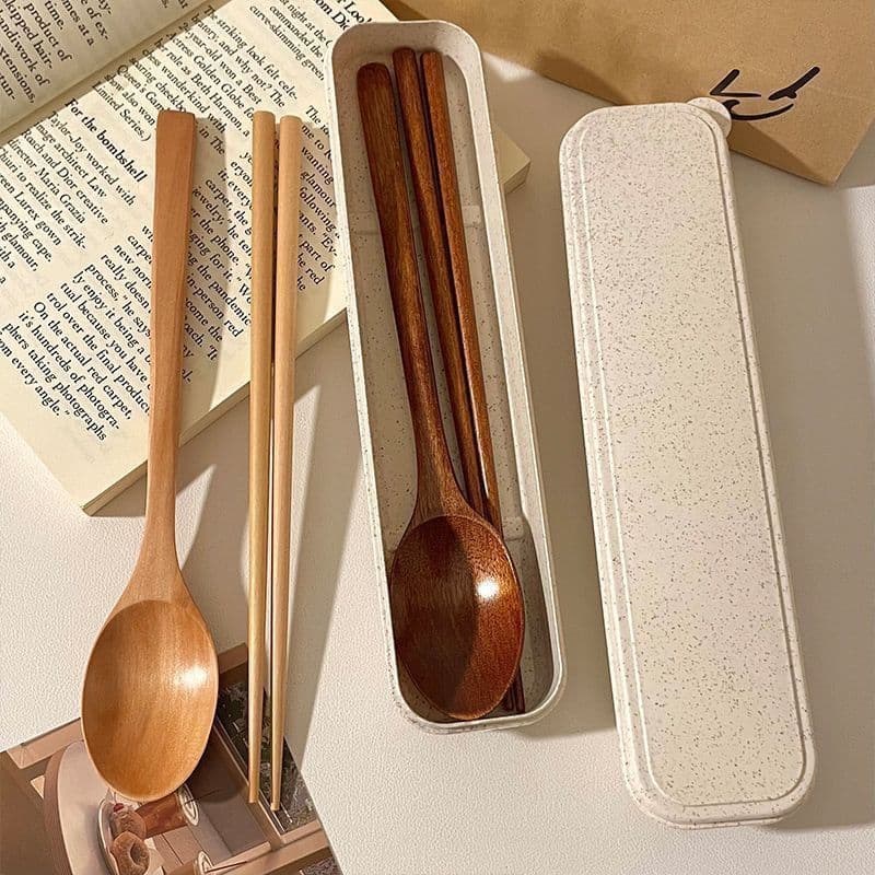 Portable wooden chopsticks and spoon set for office workers, single-person student storage box with three-piece cutlery set