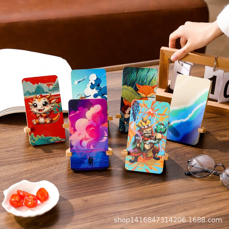 Bamboo and wood ornaments, wooden boards, paintings, mobile phone holders, home accommodations, hotel decorations, creative detachable wooden stands