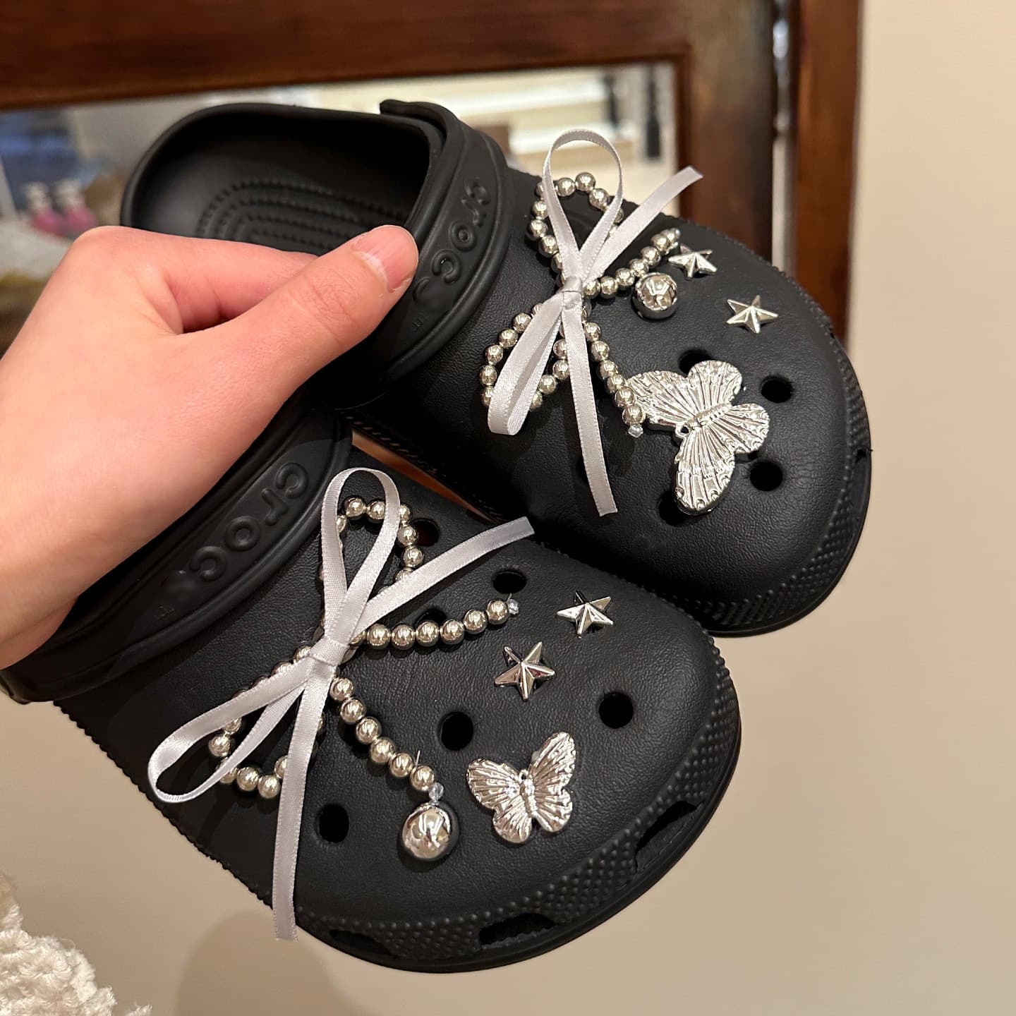 Beaded bow hole shoe accessories suitable for crocs Crocs shoes flower buckle diy slippers Skechers accessories