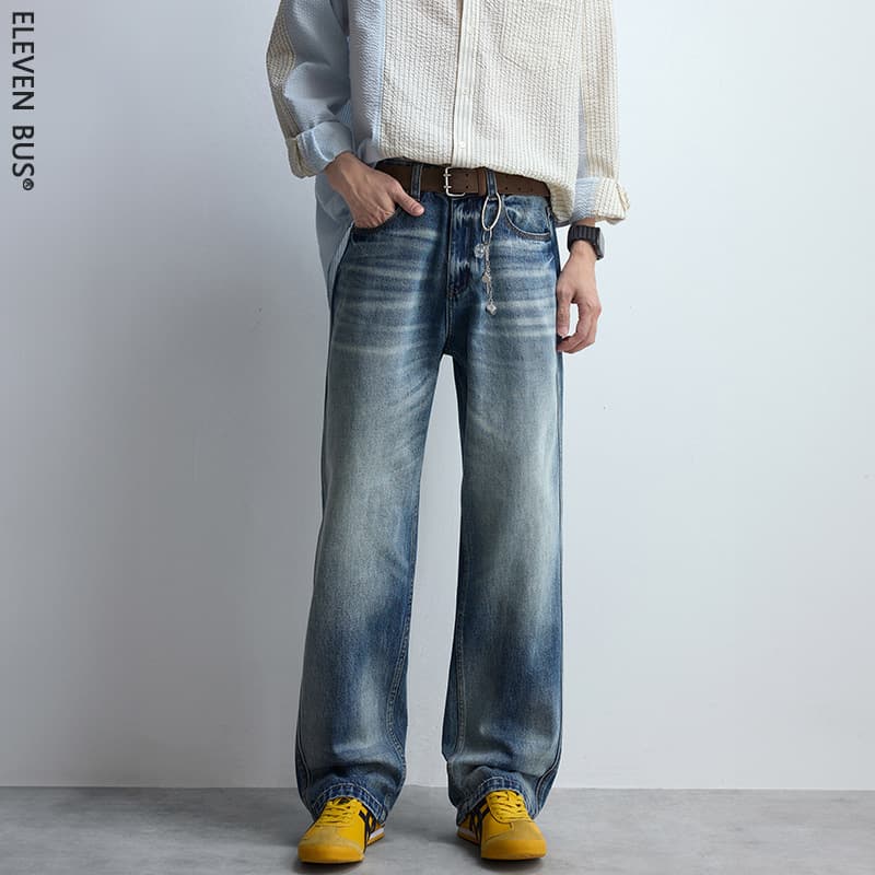 American High Street Vibe Micro-Flare Washed Denim Jeans for Men, Loose Straight-Leg Casual Jeans