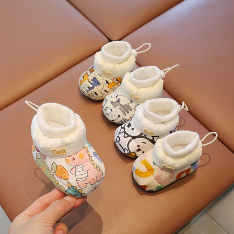 Winter cotton shoes for babies, soft-soled, warm, newborn shoes, anti-fall-off, 0-1 year/12 month, thickened and fleece-lined.