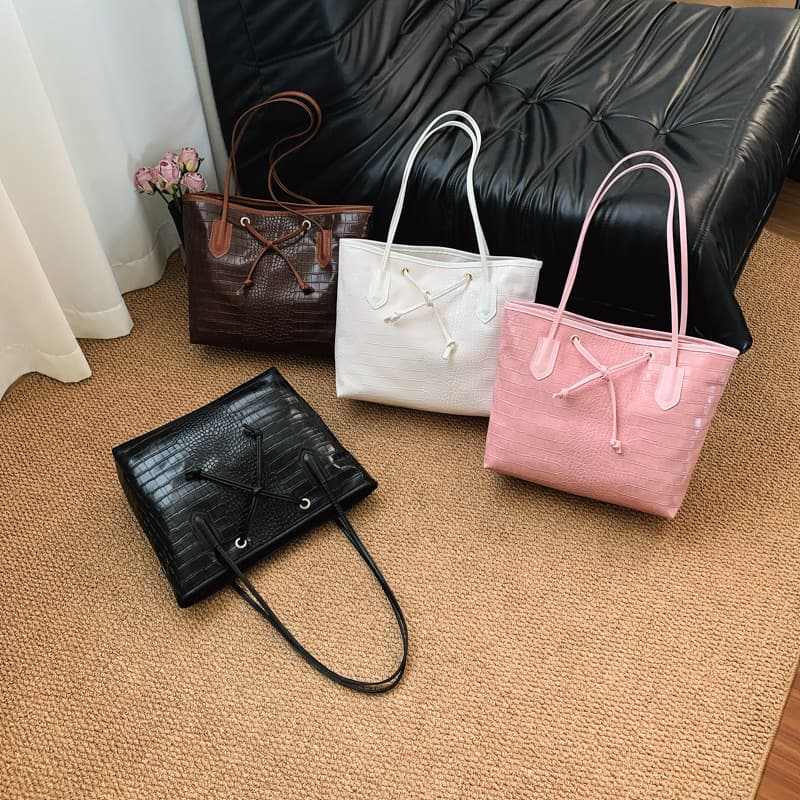 Crocodile Pattern Large Capacity Tote Bag for Women, Vintage Premium Style Versatile Shoulder Bag, European and American Fashion Handbag