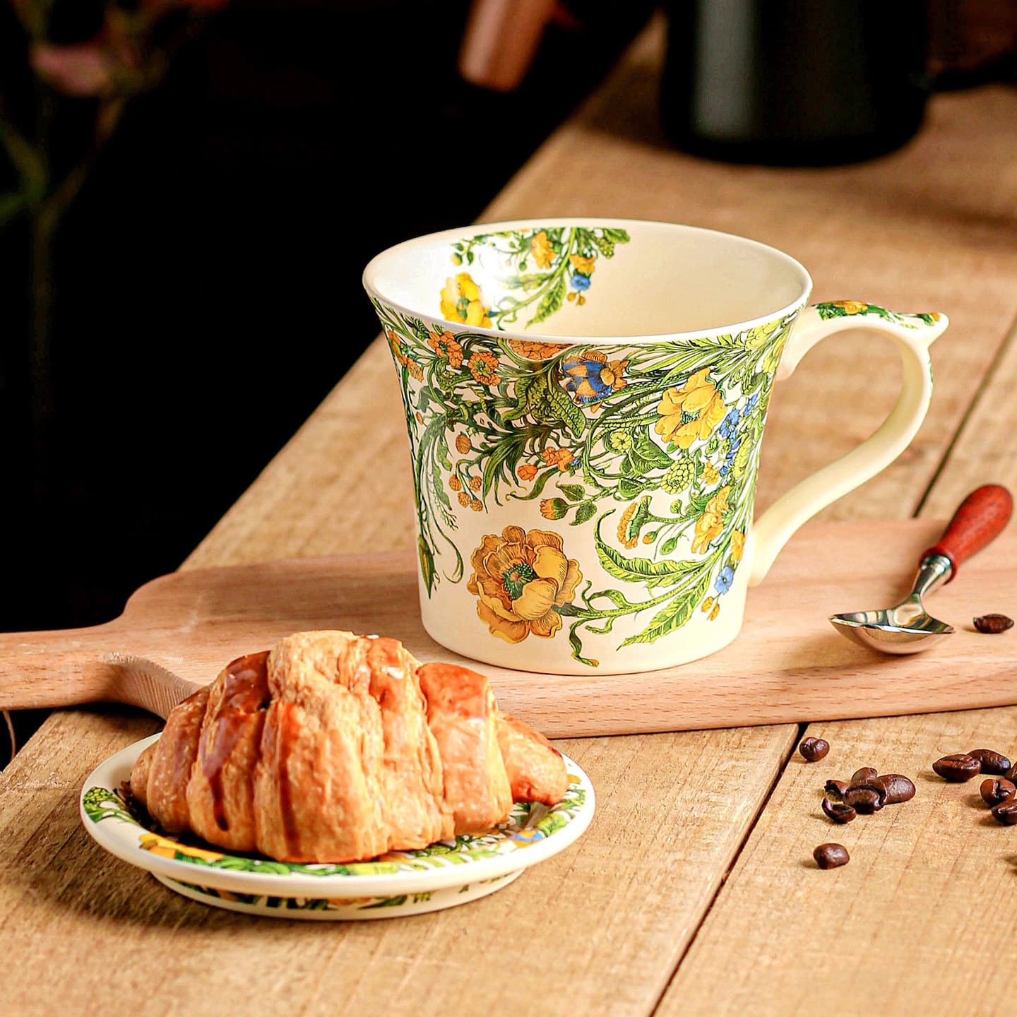 Breakfast Cup with Lid and Spoon - High Appearance Oatmeal Cup, Yogurt Cup, Soy Milk Cup, Microwave Milk Cup, Soup Cup for Women