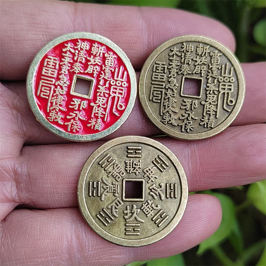 Mountain Ghost Coins Antique Alloy Replica Coins Ornaments Bagua Coins Pendants Amulets Home Decor Horizontal Safety Buckles
