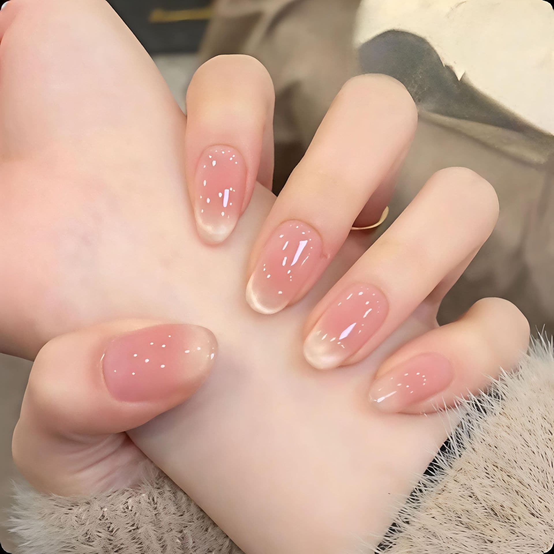 Canelé Style Icy Cat Eye Press-On Nails Thick False Nail Tips Removable Short Oval Finished Nails Wholesale