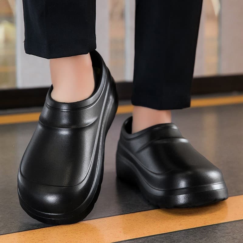 Chef's Shoes Men's Anti-Slip Waterproof Kitchen Black Large Size Labor Safety Shoes Thick Sole Ladies' Work Toe-Toe Slippers