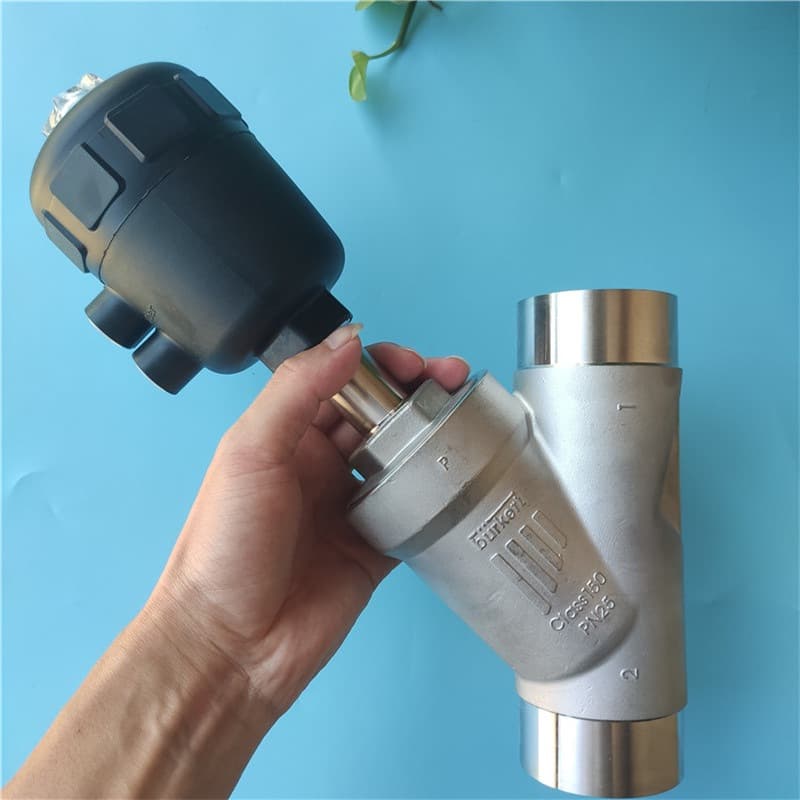 Burkert 2000 pneumatic angle seat valve welded 33.7X2.0*2/2 normally closed, DN25, PTFE, 316 valve body