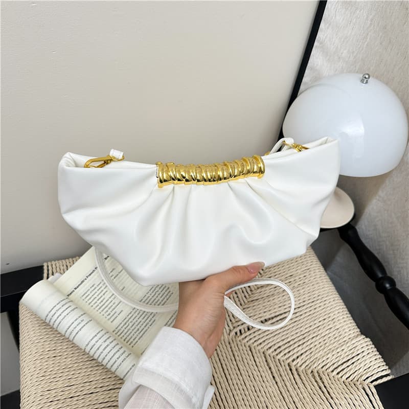 Wholesale personalized niche portable crescent bag women's bag 2026 summer new style pleated light luxury shoulder bag versatile crossbody bag