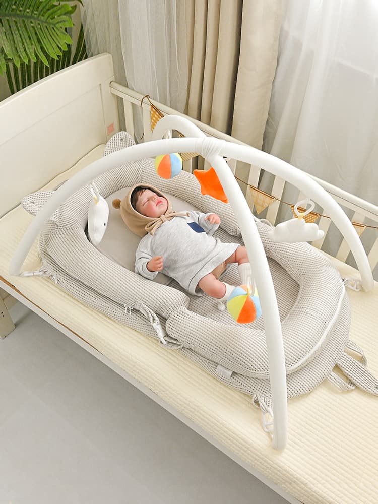 Baby Bassinet Newborn Anti-Pressure Cradle Soothing Anti-Startle Baby Nest Bionic Bed Portable Toy Sleeping Bed