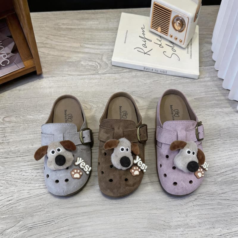Niche retro Baotou versatile slippers 2026 spring new thick-soled spring and summer Birkenstock cute clogs