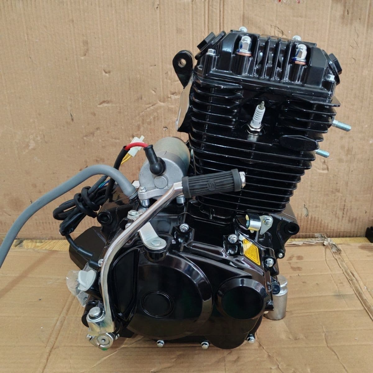 New Two-Wheel 150cc Motorcycle Engine, 5-Speed Air-Cooled Motorcycle Head, Free Shipping