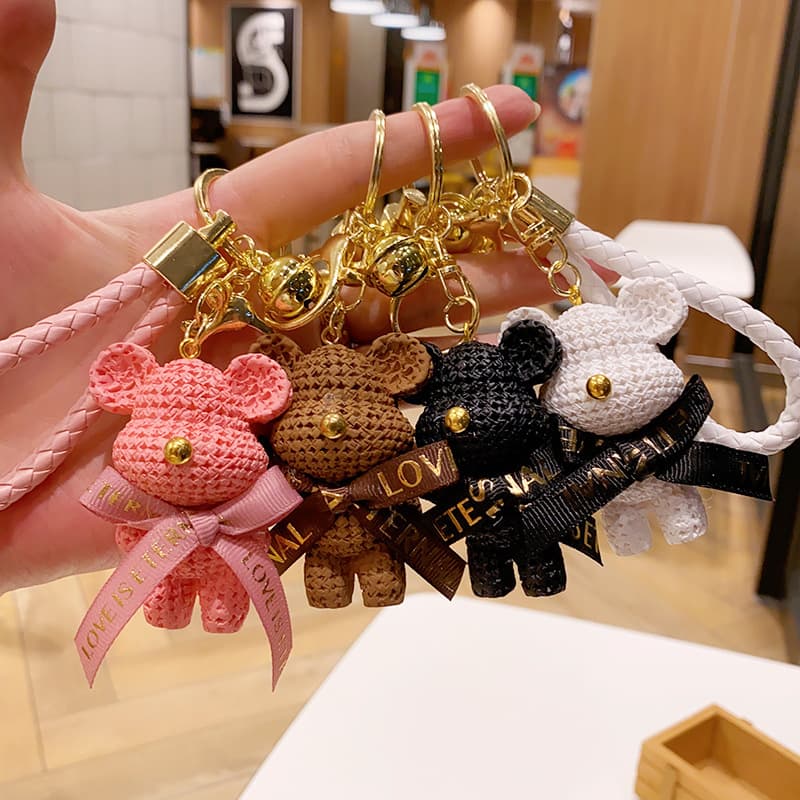 Creative Cartoon Nordic Resin Yarn Bear Keychain Fashion Bag Accessory Car Key Ring Cute Pendant