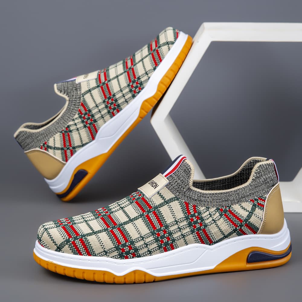2025 Summer New Flyknit Breathable Mesh Versatile Sports Casual Men's Canvas Shoes Men's Shoes Autumn Winter Plimsolls Authentic Men