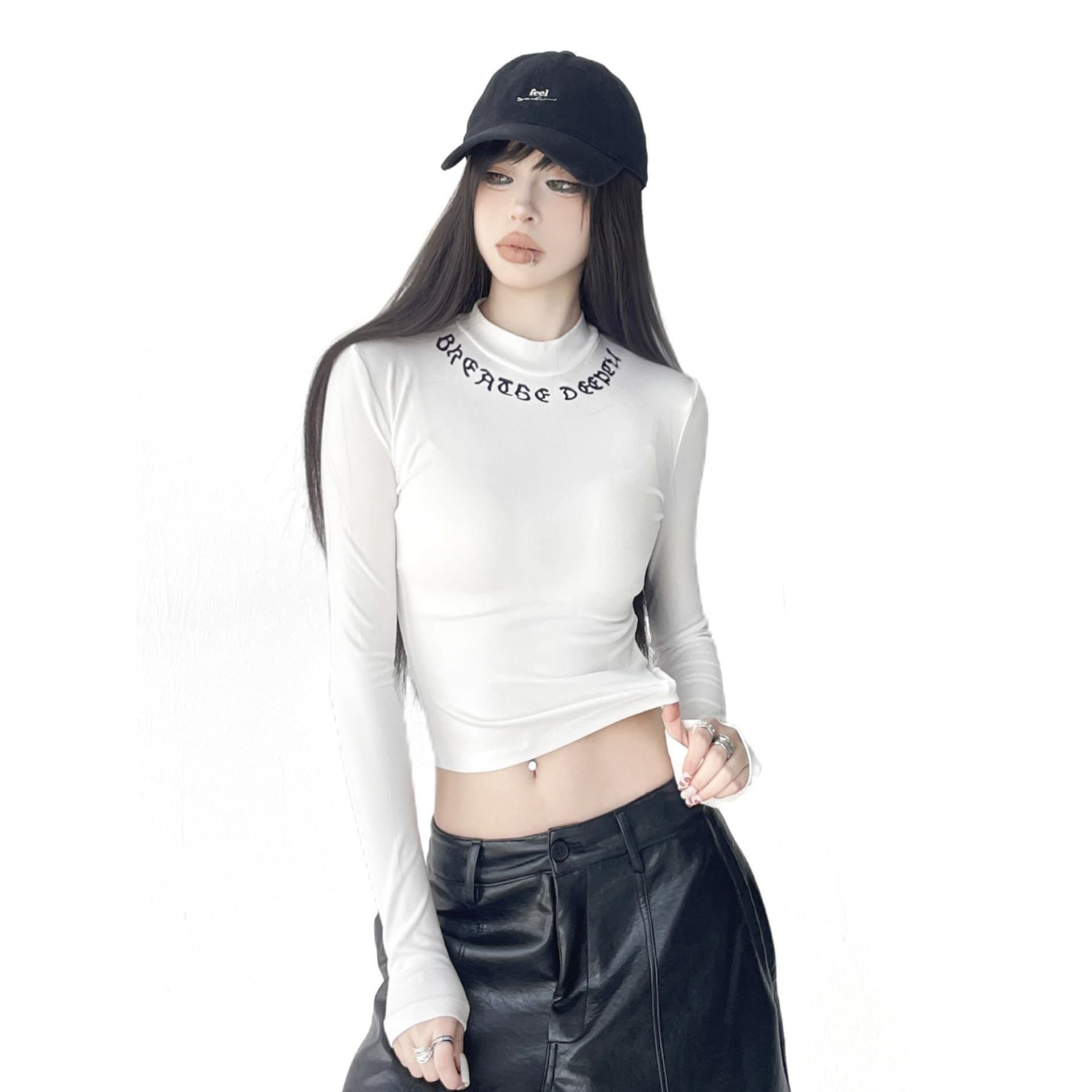 Korean retro niche design letter printed long-sleeved T-shirt slim fit bottoming shirt tops for women spring and summer new style