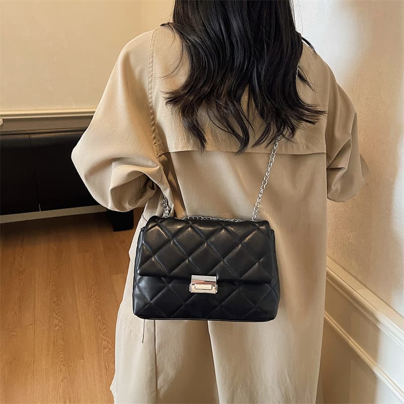 2026 New Fashionable Shoulder Bag, Trendy Chain Bag, High-End Crossbody Bag for Women