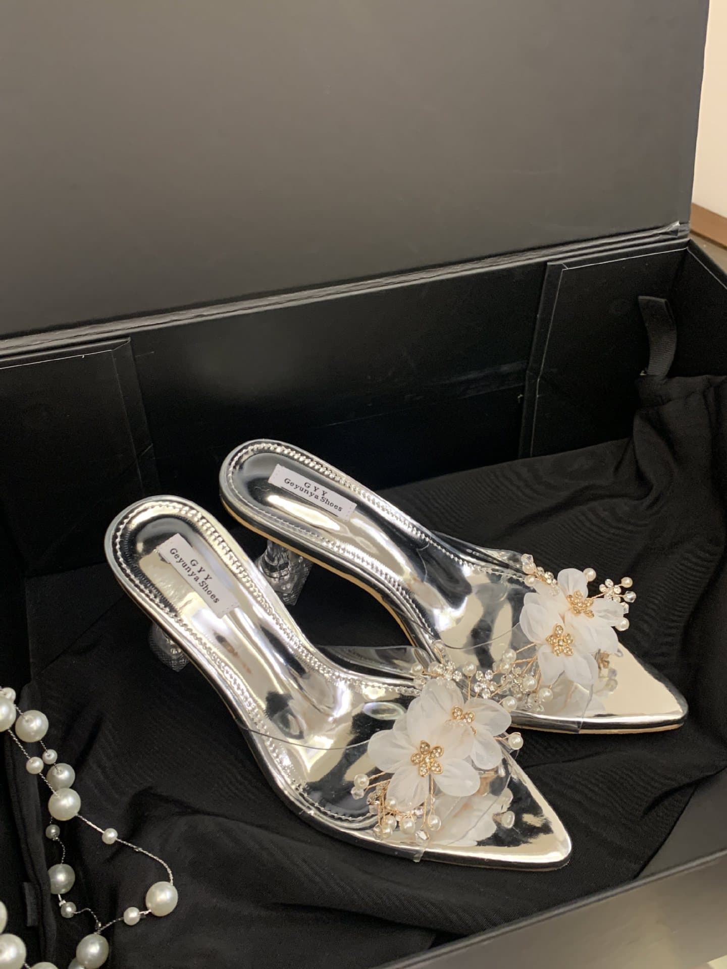 2026 Summer New Pointed Toe Crystal Heel PVC Slides Outdoor Flower Fairy Style Sandals In Stock Sizes 35-40