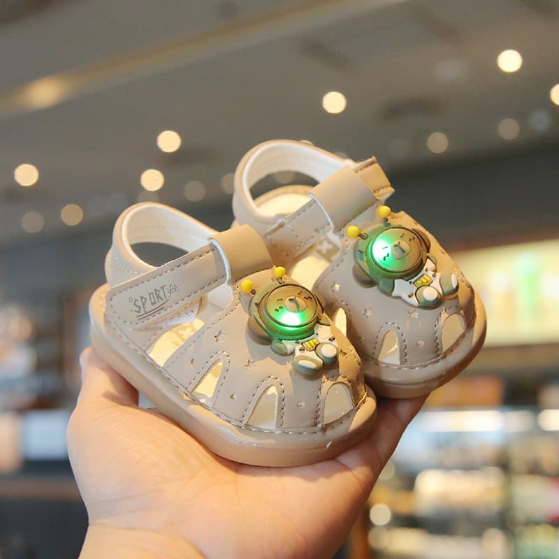 Summer 0-1 Year Old Baby Walking Shoes for Boys and Girls, 0-6-12 Months Infant Non-Slip Soft Sole Sandals with Lights and Squeakers