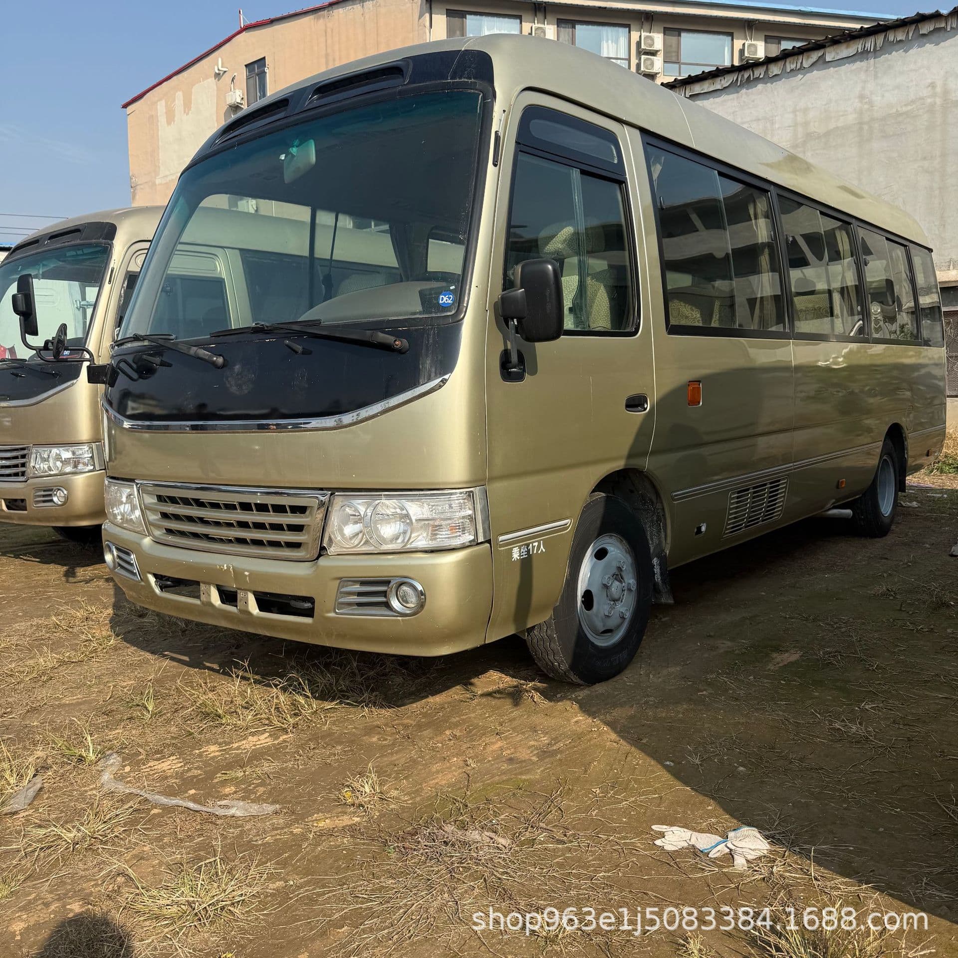 Export to Africa Used Toyota Coaster Luxury Business Bus 19-23 Seats Used Cross-Border Toyota Coaster