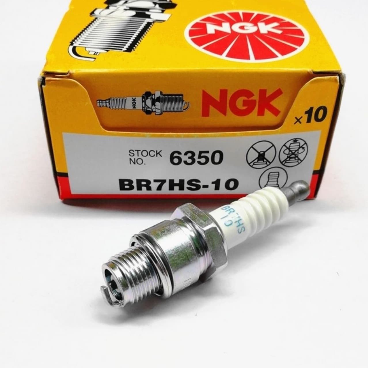 NGK BR7HS-10 BR8HS-10 Spark Plugs for Outboard Motor Boats Jet Skis Lifeguard Boats Two-stroke Marine Engines High Performance