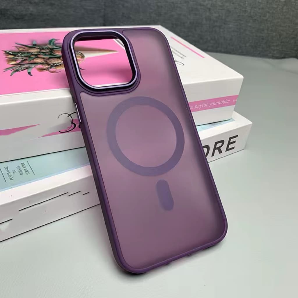 Hot-Selling Gold Shield Matte Magnetic Phone Case for iPhone 18 Pro Max, Large Hole Design, Original Color, Drop-Proof for iPhone 17