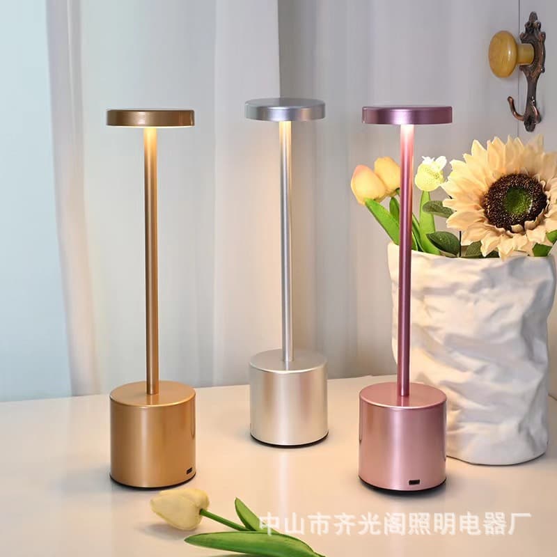 Amazon Hot-Selling USB Charging Desk Lamp, Creative Dining Table/Hotel/Bar/Outdoor LED Night Light