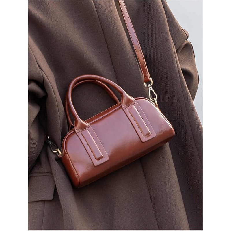 2026 New Top Layer Vegetable-Tanned Cowhide Boston Handbag Vintage Shoulder Bag Women's Pillow Bag Soft Leather Crossbody Bag