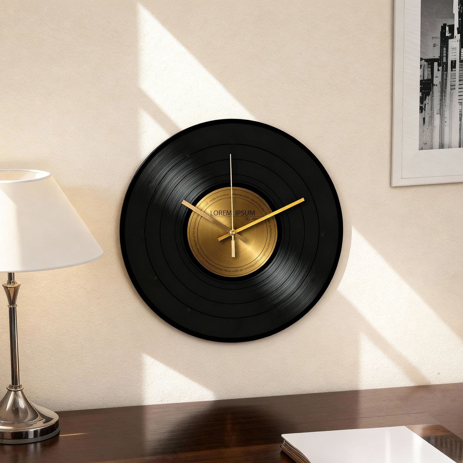 Cross-Border Direct Sales Vinyl Cd Record Wall Clock for Home Living Room Creative Clock Wall Decoration Tempered Glass Clock