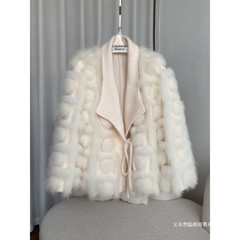 Niche Design Fox Fur Coat for Women, 2025 Winter New Young Style Fashion Knitted Cardigan
