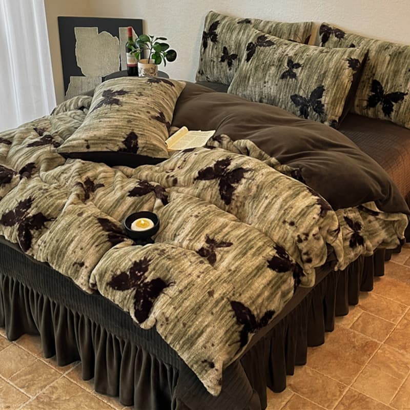 Thickened Milk Velvet Quilted Bed Cover 4-Piece Set, Rabbit Fur Velvet Vintage Coral Fleece Fitted Sheet & Duvet Cover, Winter