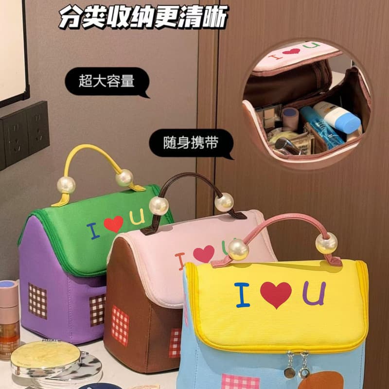 2025 New Cute House Portable Travel Toiletries Portable Large Capacity Partitioned Storage Bag Cosmetic Bag for Women