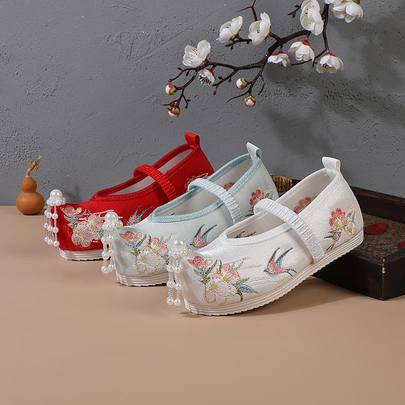 Children's Beaded Swallow Hanfu Shoes Girls' Embroidered Shoes Baby Ancient Costume Shoes Children's Cloth Shoes School Performance Shoes