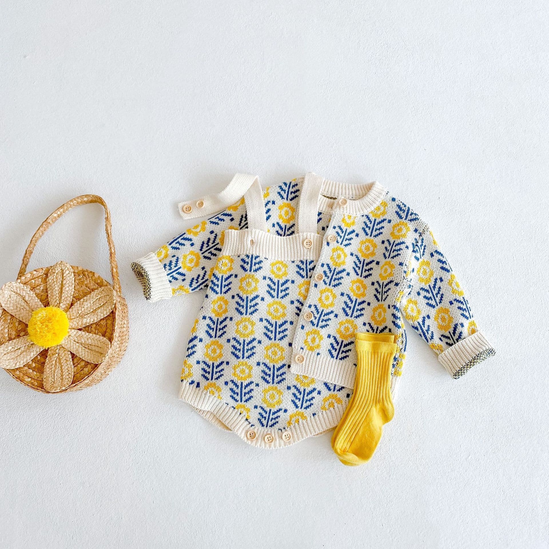 2025 sweater suit baby girl knitted cardigan spring clothing infant flower pure cotton Kaishan girl baby cotton suit