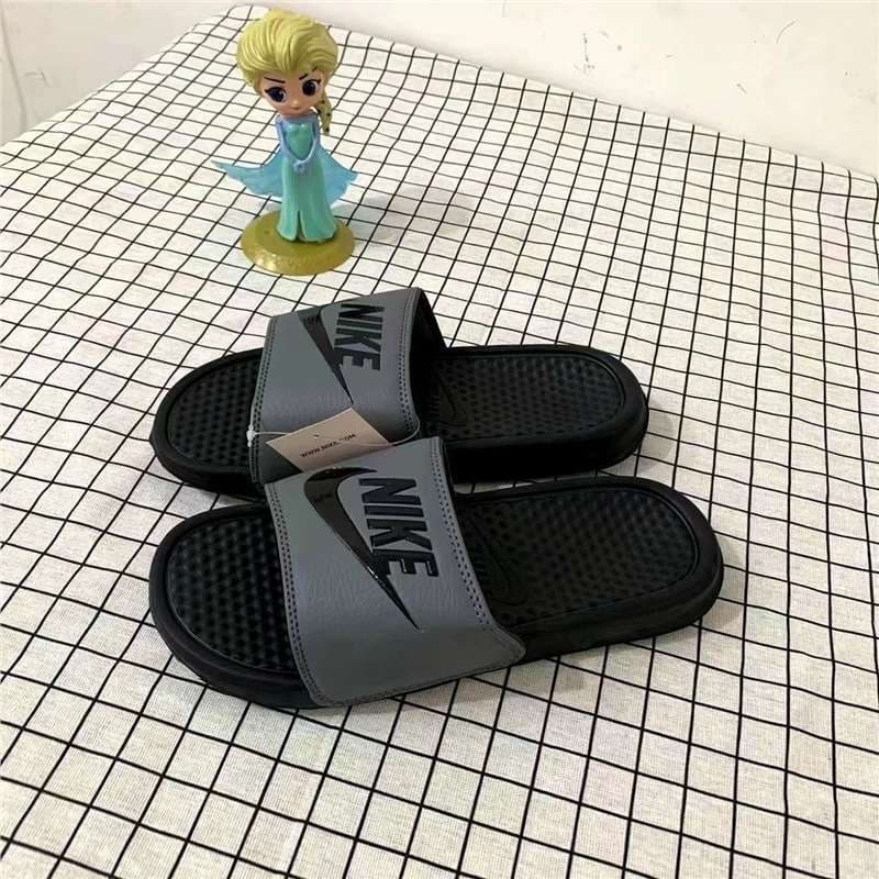 Men's and Women's Brown Baroque Summer Non-Slip Beach Sandals, Trendy Hook Putian Couple Contrast One-Strap Flip Flops