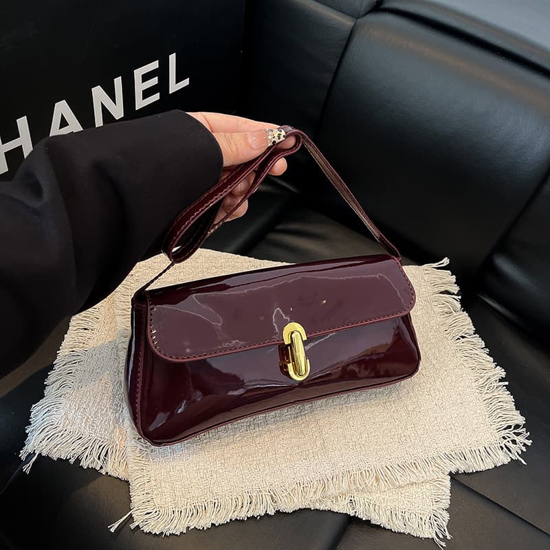 2026 New Glossy Underarm Bag for Women, Fashionable and Simple Shoulder Bag, High-End Versatile Commute Small Square Bag Phone Bag