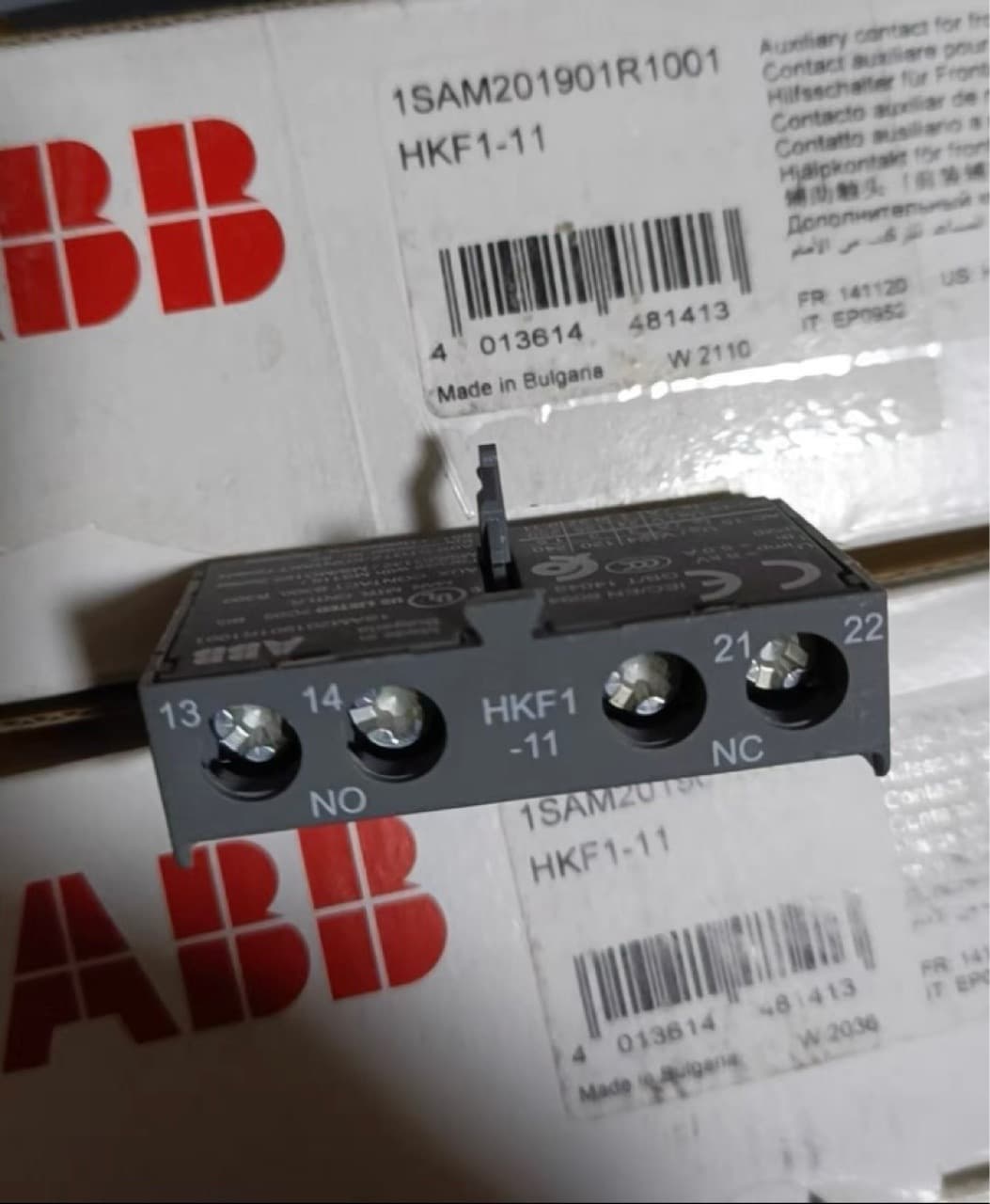 Brand New Genuine ABB Auxiliary Contact HKF1-11